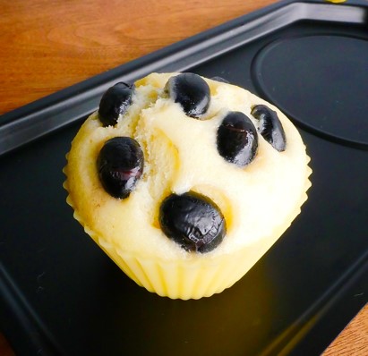 黒豆蒸しパン